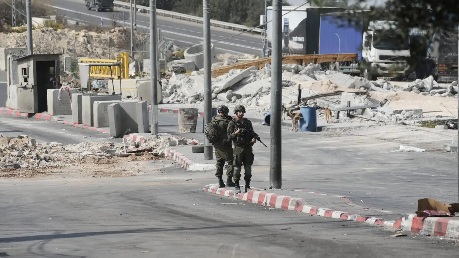 Ísraelsher hrekur íbúa Hebron frá heimilum sínum