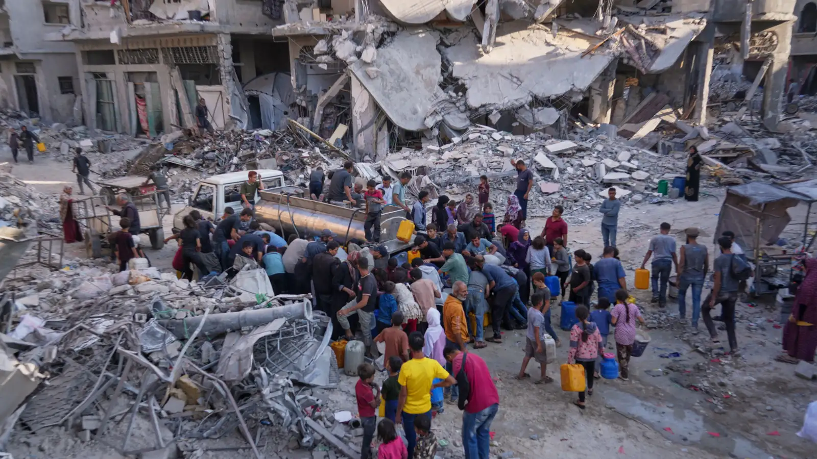 Tyrknesk rústabjörgunarsveit komin til Gaza
