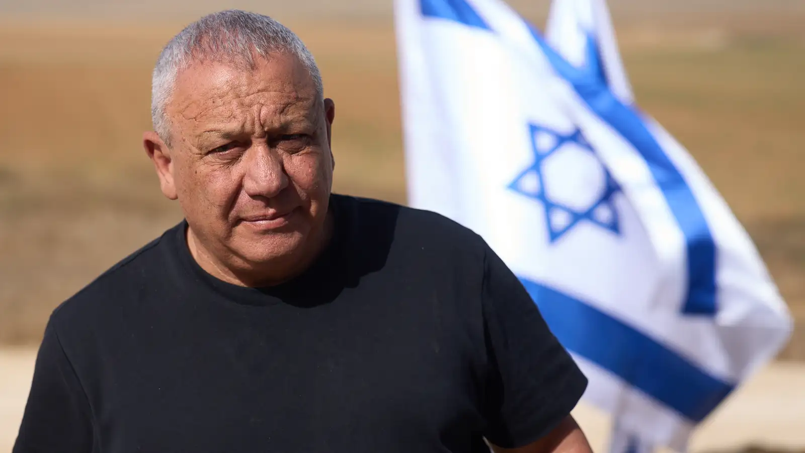 Keppinautur Netanjahús ætlar að enda yfirráð Hamas á 18 mánuðum