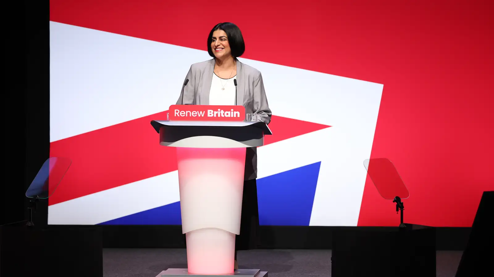 Stjórnvöld í Bretlandi kynna herta stefnu í málefnum umsækjenda um vernd