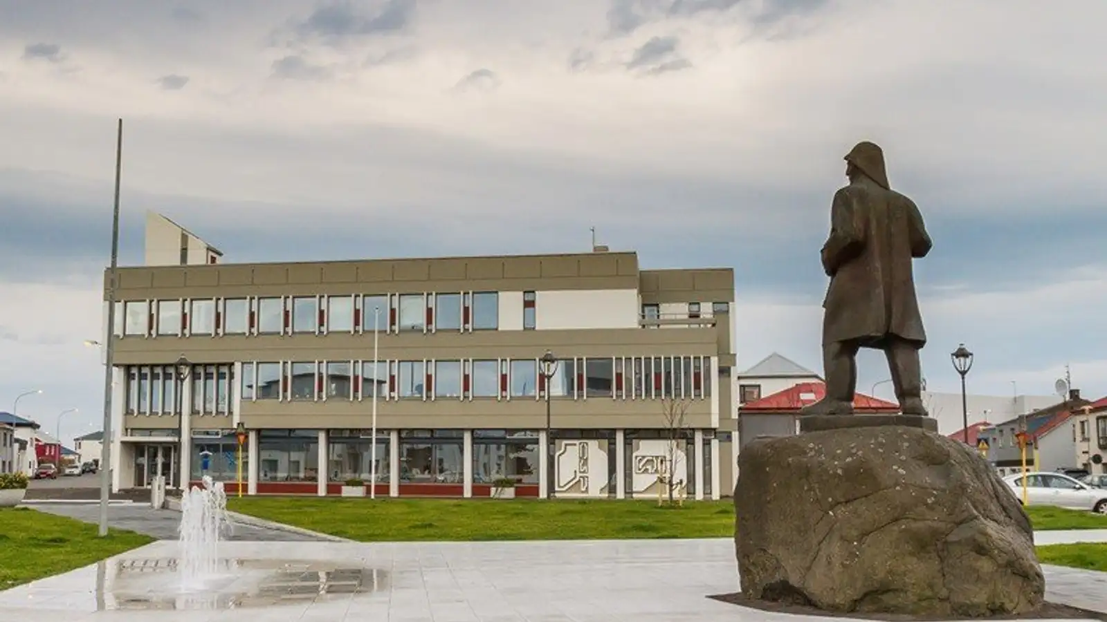 Gömlum banka breytt í hótel og veitingastað