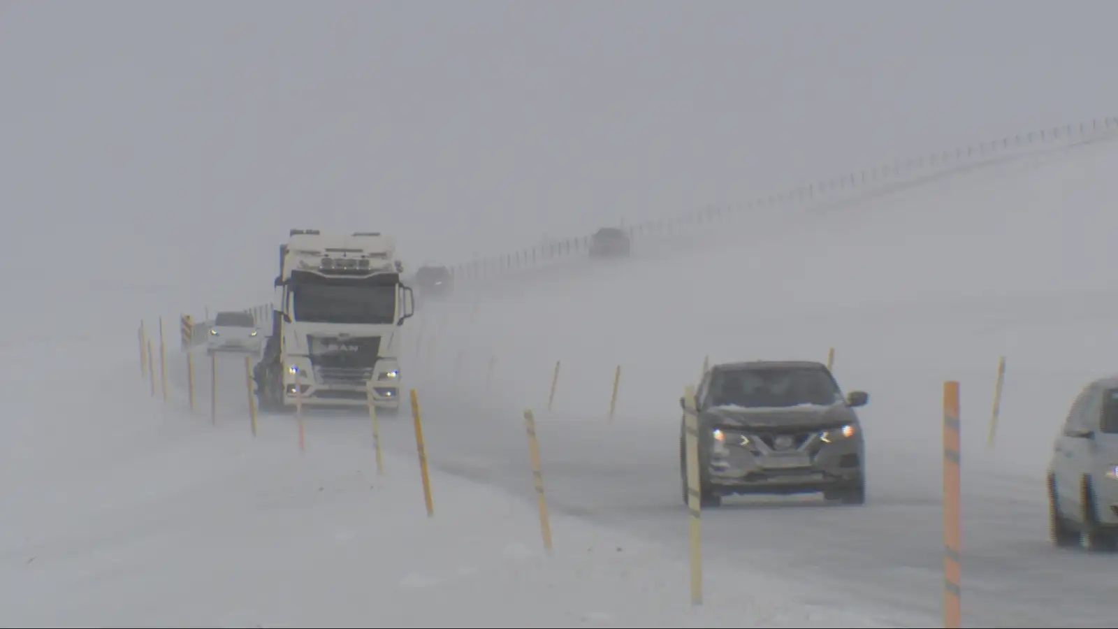 Ferðalangar kynni sér ástand vega