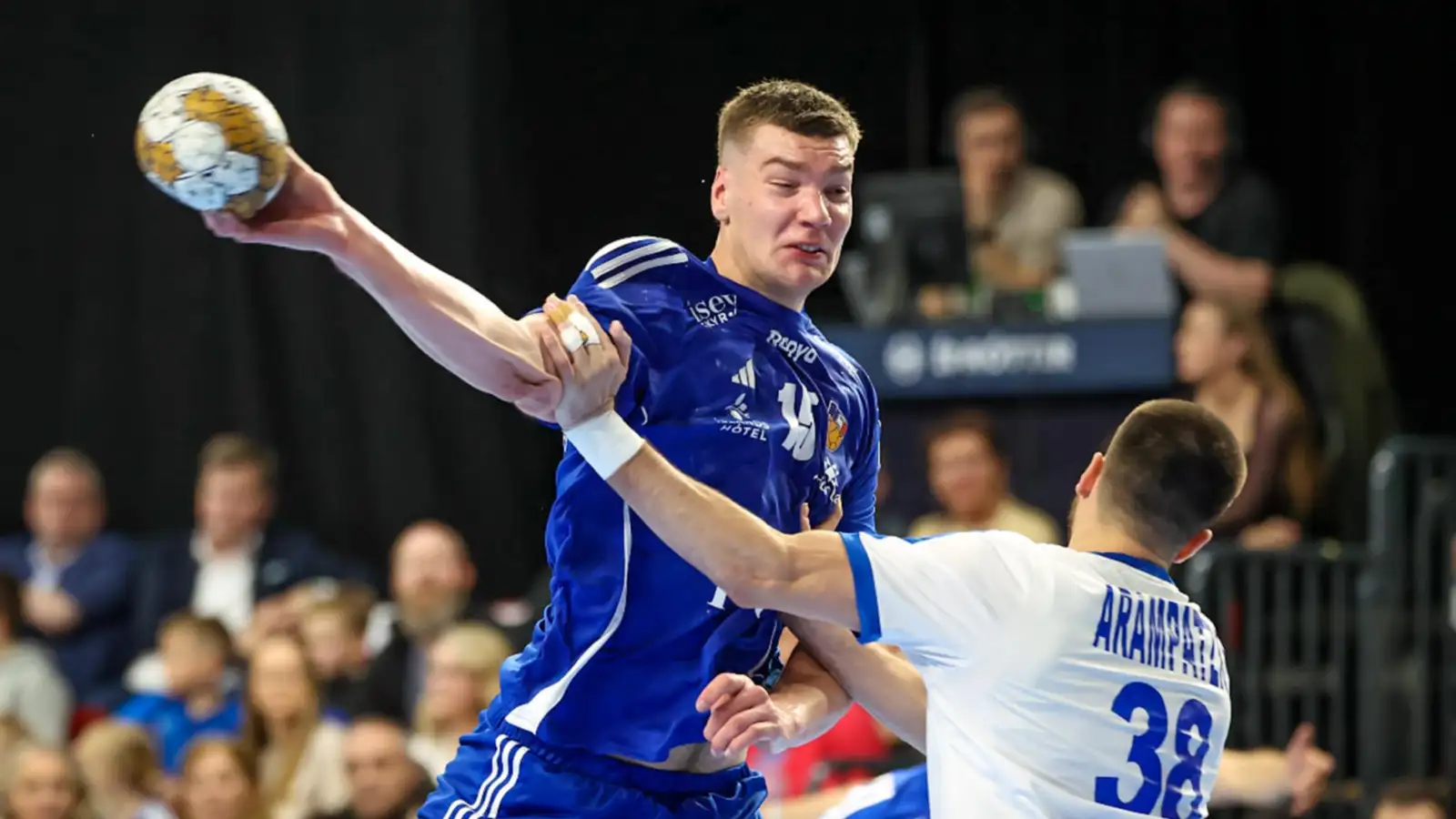 Porto vann tólf marka sigur á Fram