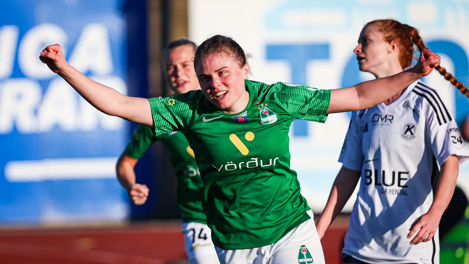 Fyrsta tap eyjakvenna og Blikar einir á toppnum