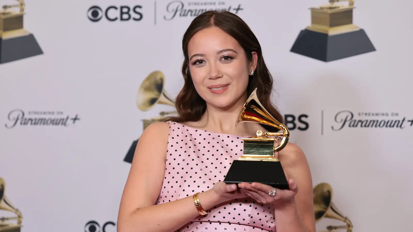 Augu margra beinast að Bad Bunny en Íslendingar fylgjast með Laufeyju