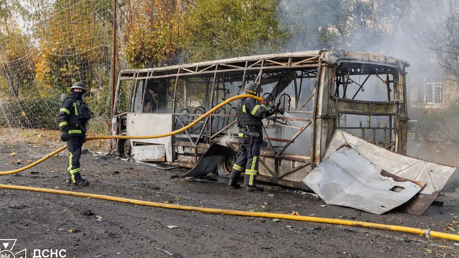Zelensky ætlar að hefna fyrir sprengjuárás á tvær rútur í Kramatorsk