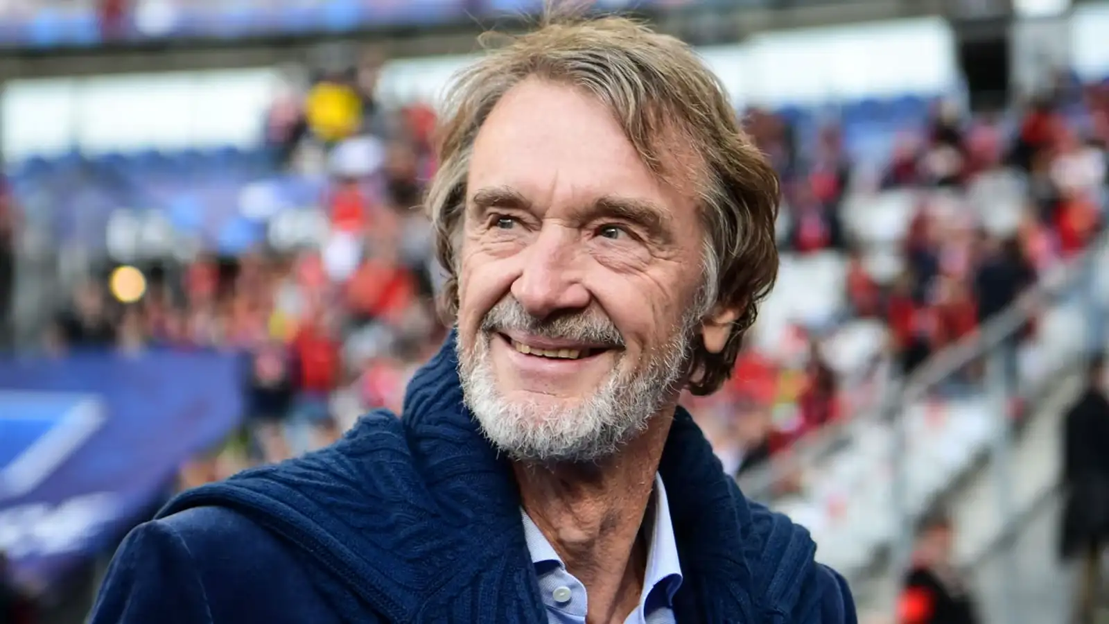 Fyrirtæki Jims Ratcliffe gefur Ungmennafélaginu Einherja rútu: „Við erum hrikalega þakklát“