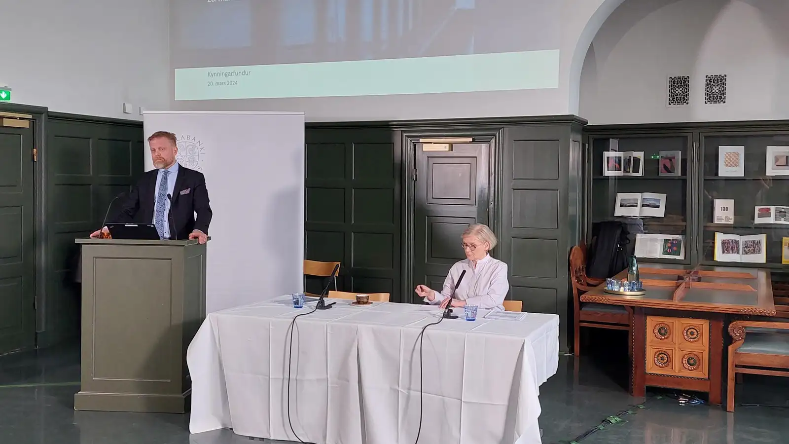 Spá hækkun stýrivaxta eftir að verðbólgan jókst milli mánaða