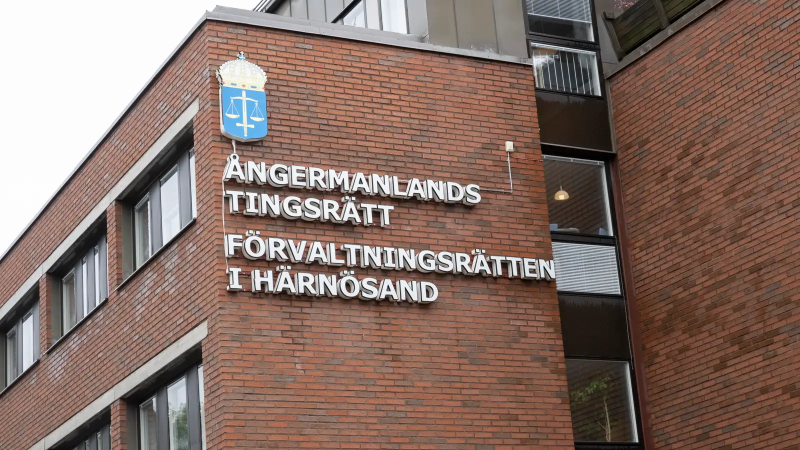 Fresta dómsuppsögu yfir manni sem sakaður er um að
