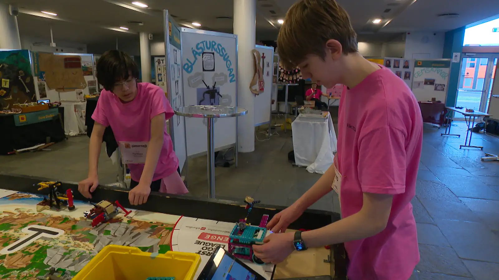 Shaxsiy porno filmlarni onlayn tomosha qiling