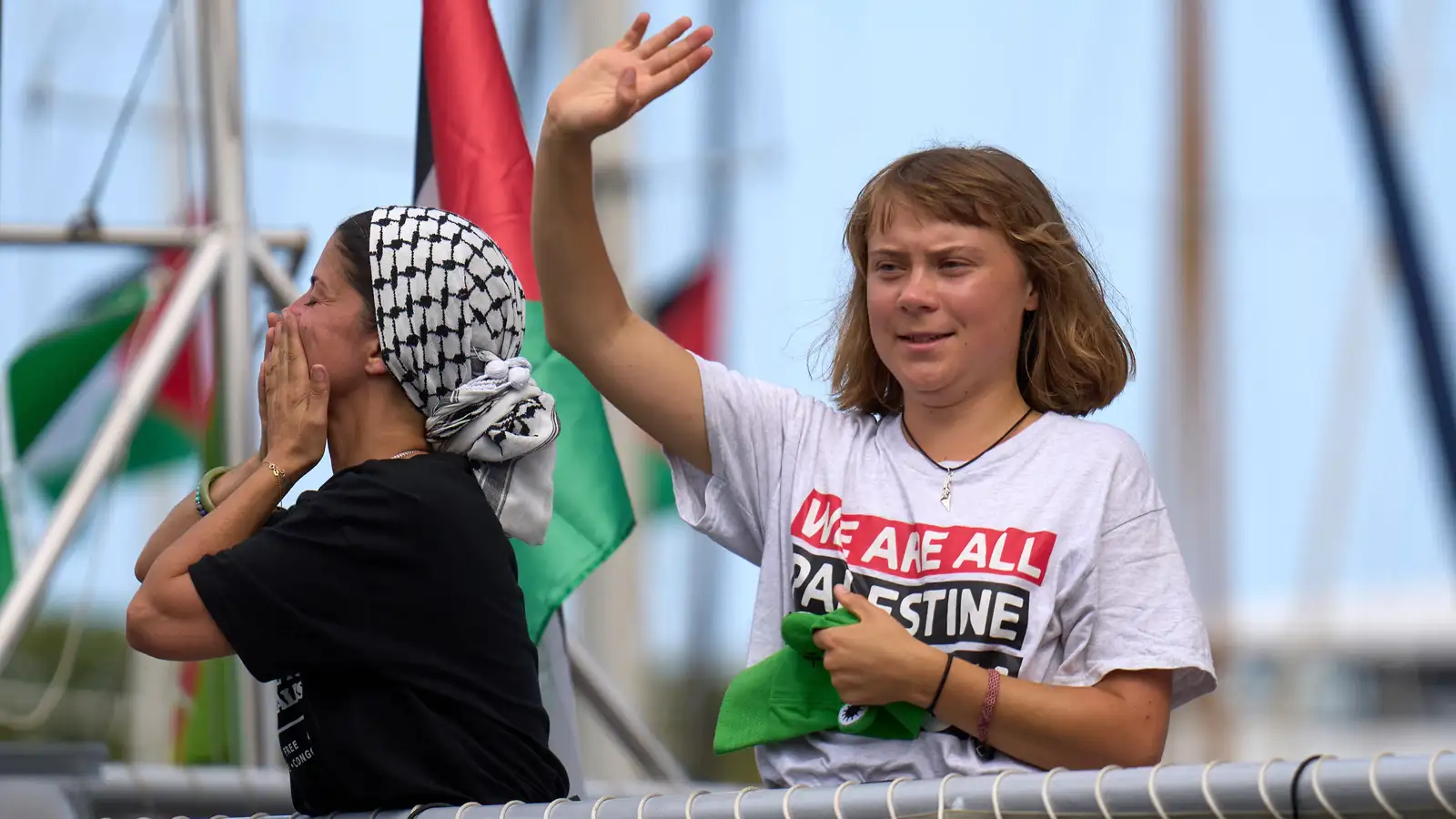 Sumut-flotinn snýr við á leið sinni til Gaza vegna veðurs