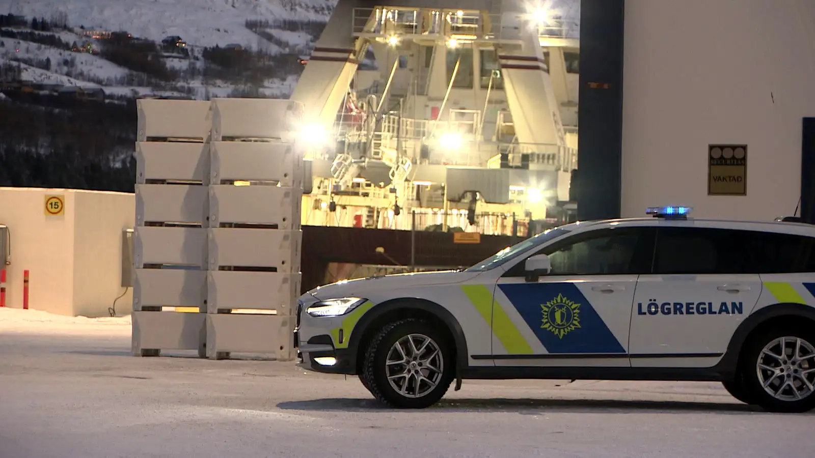 Lögregla fékk engar ábendingar um hótanir með byssu