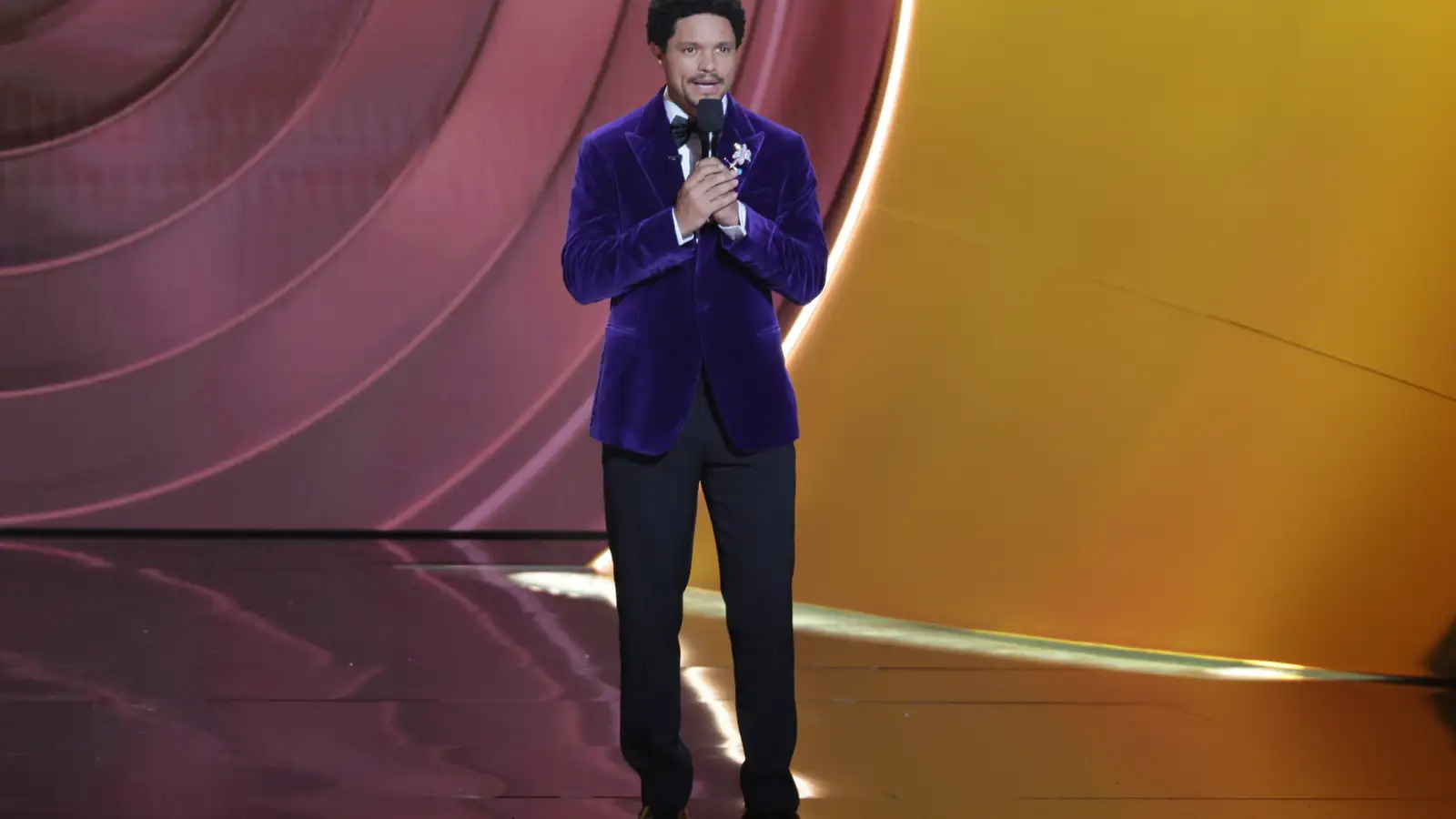 Trump hótar málaferlum vegna brandara á Grammy-verðlaunahátíðinni