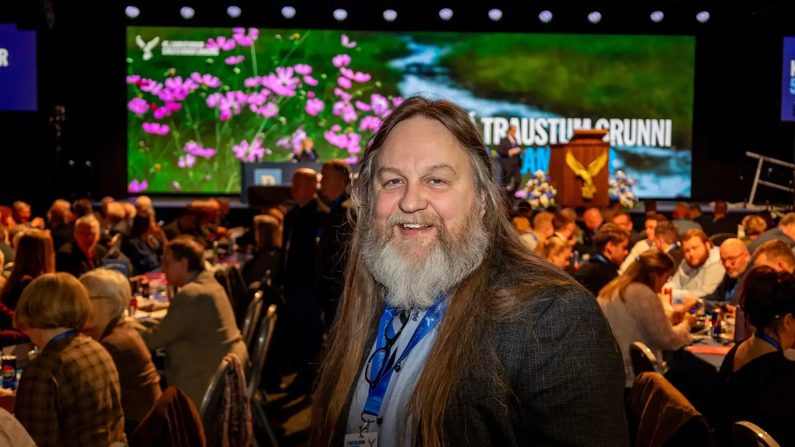 Ósáttur við bandalag Berglindar og Heimis og býður sig fram