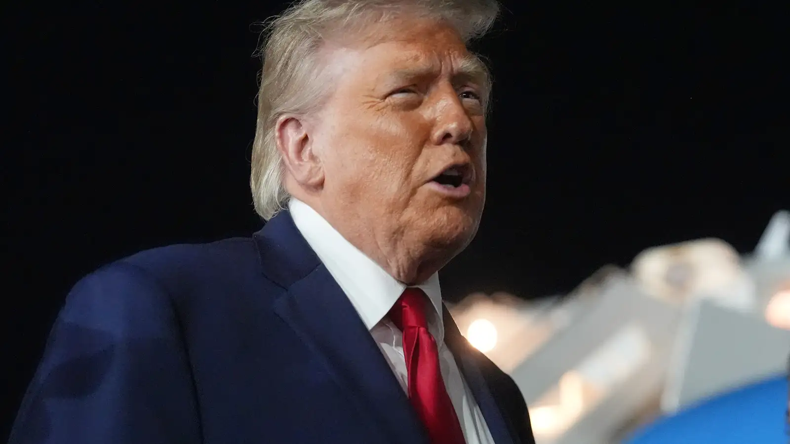 Trump segir Írana eiga eftir að gjalda fyrir gjörðir sínar