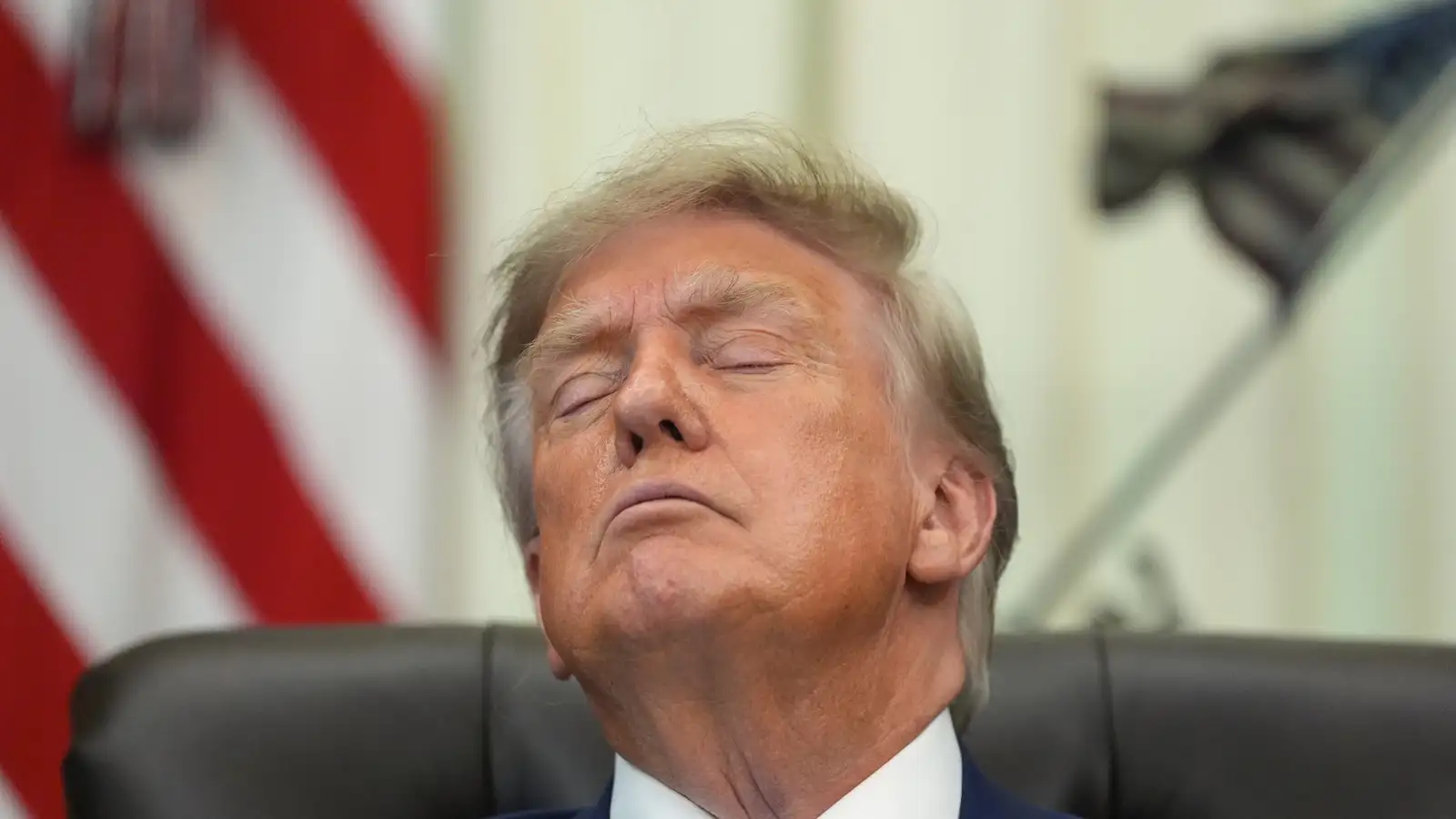 Trump aldrei verið óvinsælli og dalar enn