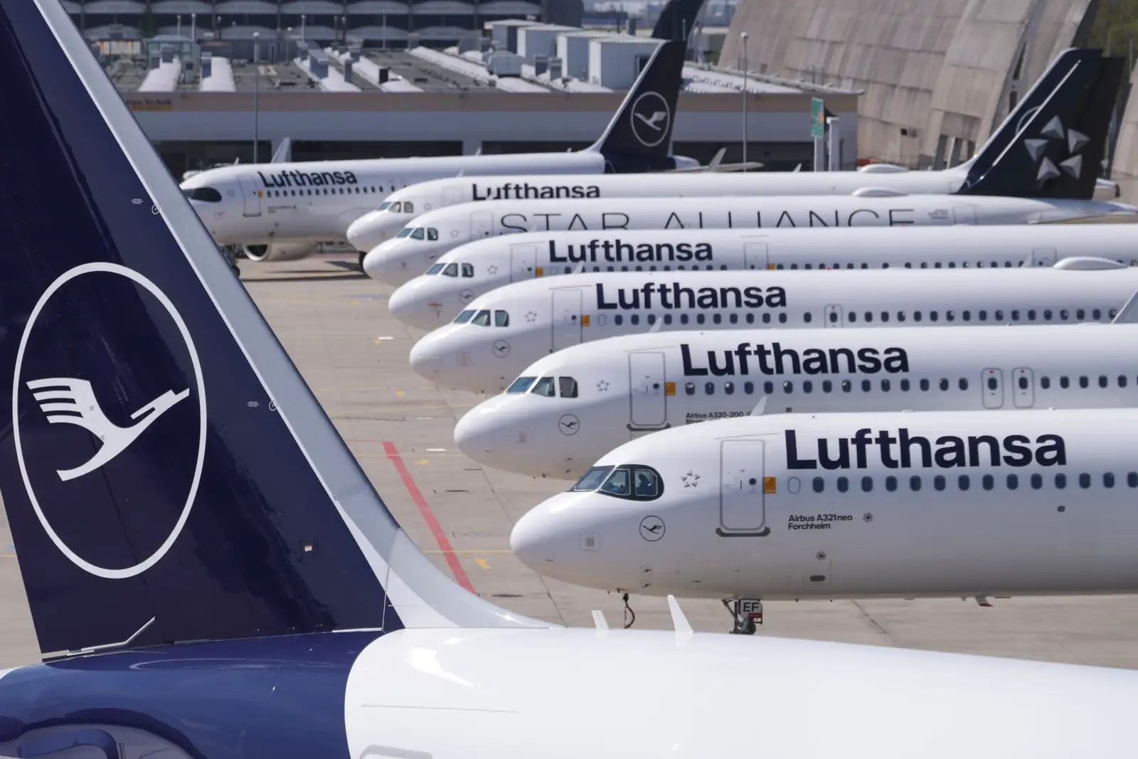 epa12891580 Lufthansa planes are stationed at Frankfurt Airport in Frankfurt am Main, Germany, 15 April 2026. The German Cockpit Association and the UFO trade union have called on their members to strike to press for better company pension benefits.  EPA/CHRISTOPHER NEUNDORF