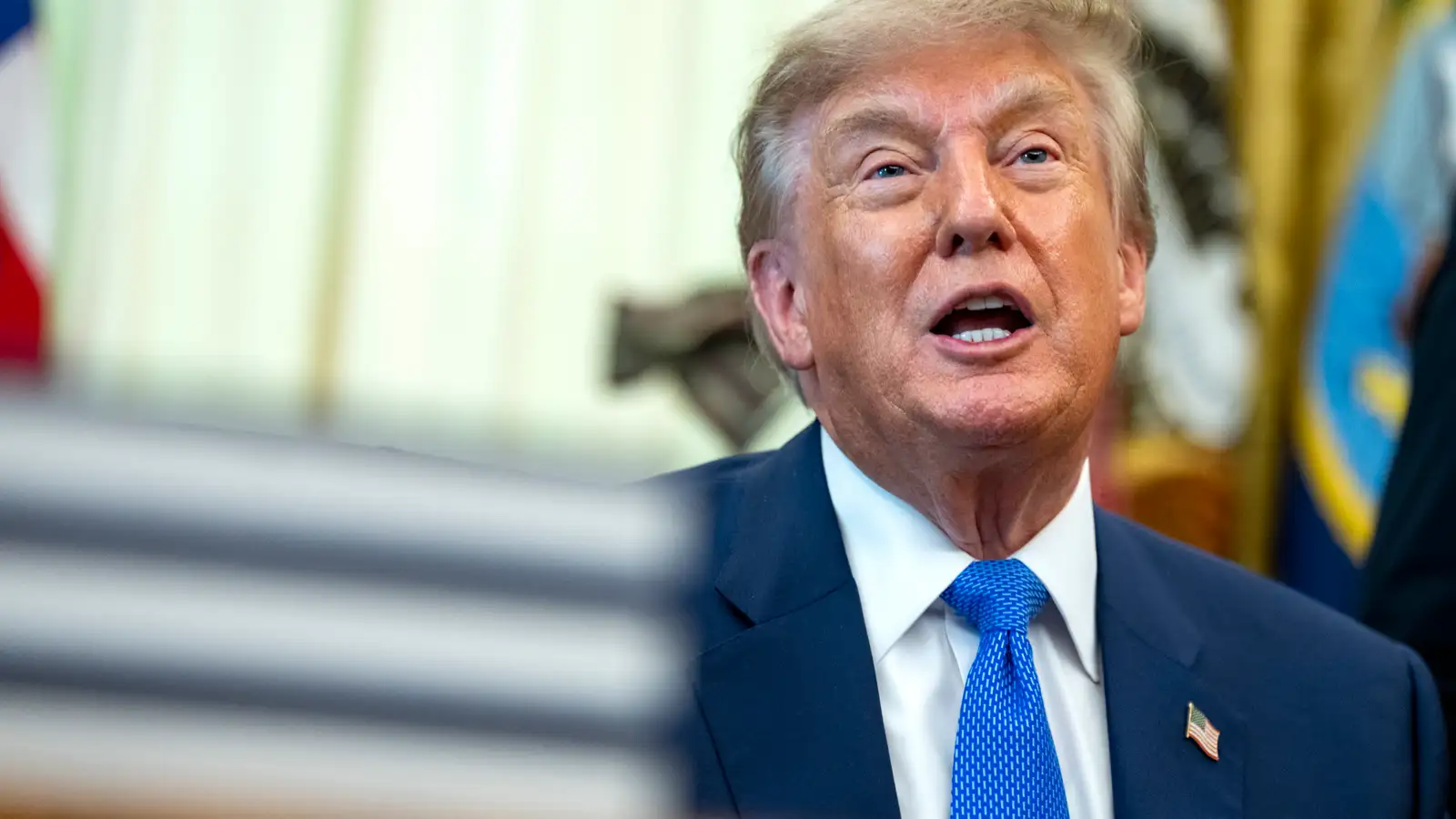 Fara í mál við Trump fyrir að krefjast greiðslu fyrir aðgang að Truth Social færslum