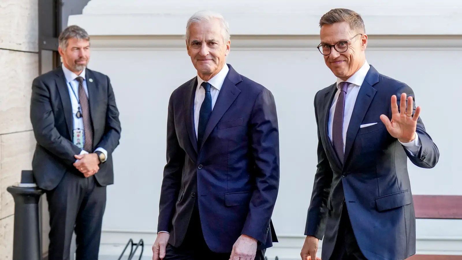 Støre og Stubb hringdu í Pútín