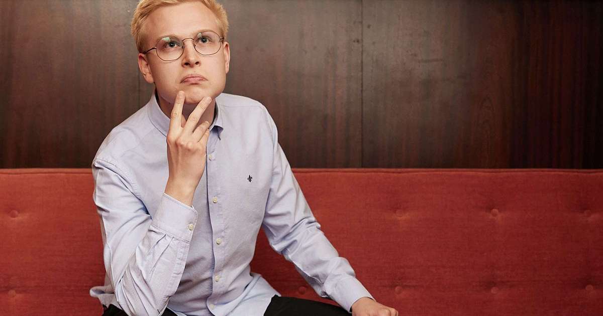 Jakob Birgis segir skilið við nikótínpúðana - RÚV.is