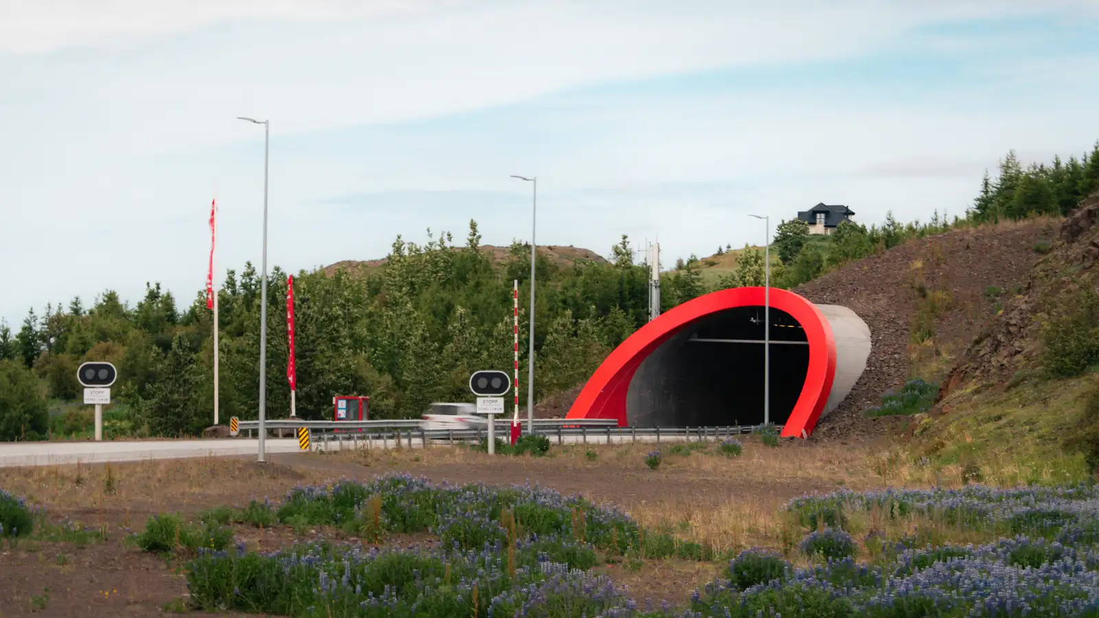 Bílslys við Vaðlaheiðargöng