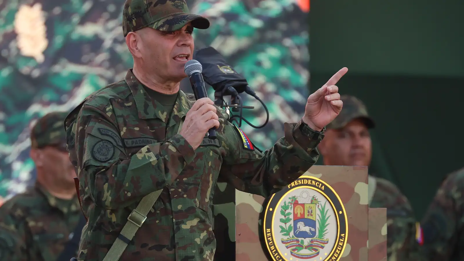 Varnarmálaráðherra Venesúela segir óbreytta borgara hafa verið drepna í árás Bandaríkjamanna