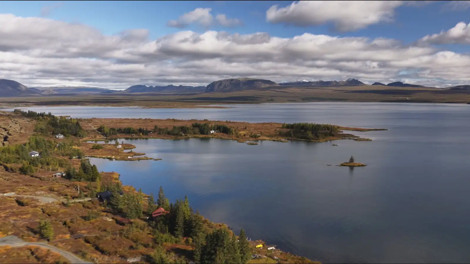 Haustlitadýrð við Þingvallavatn