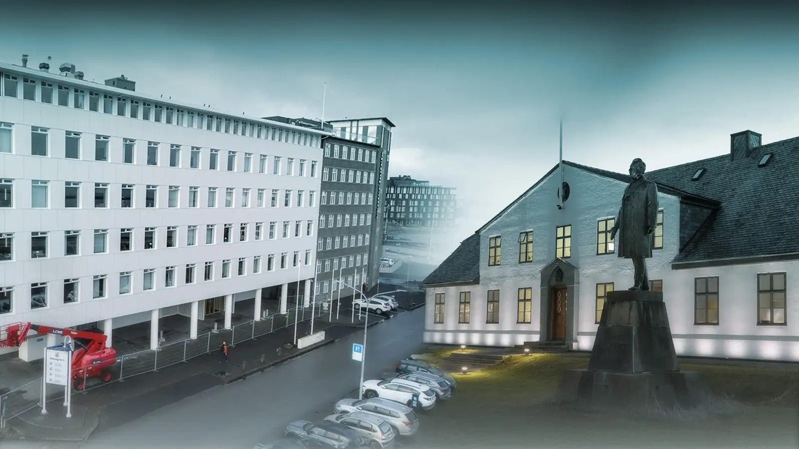 Sprengjusveit sérsveitar kölluð út vegna sprengjuhótana til ráðuneyta