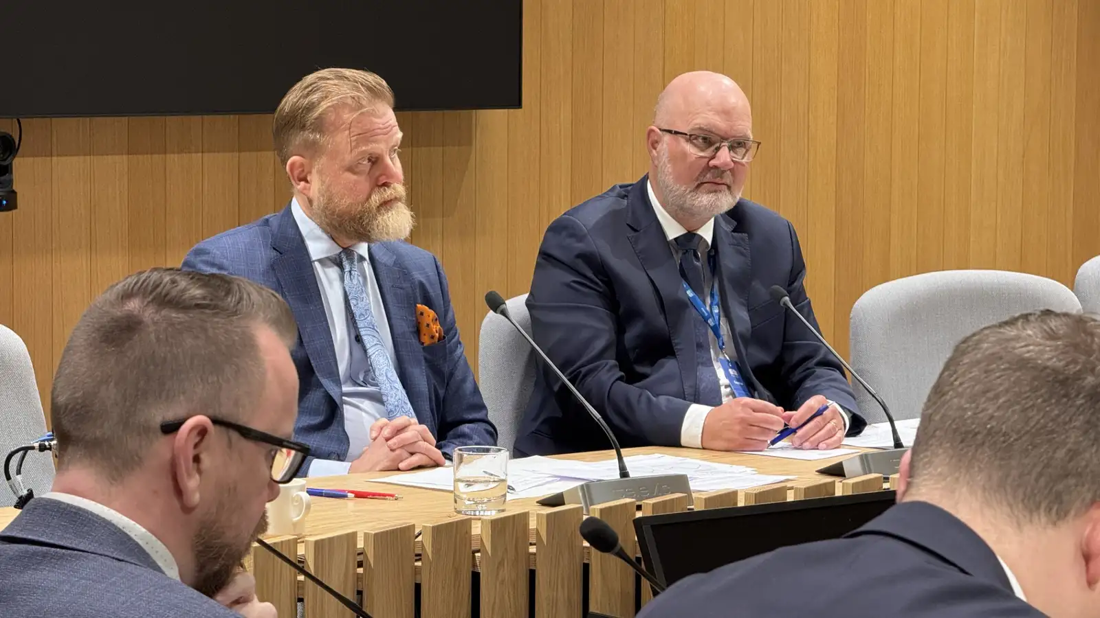 Hvað gera Ásgeir og félagar?