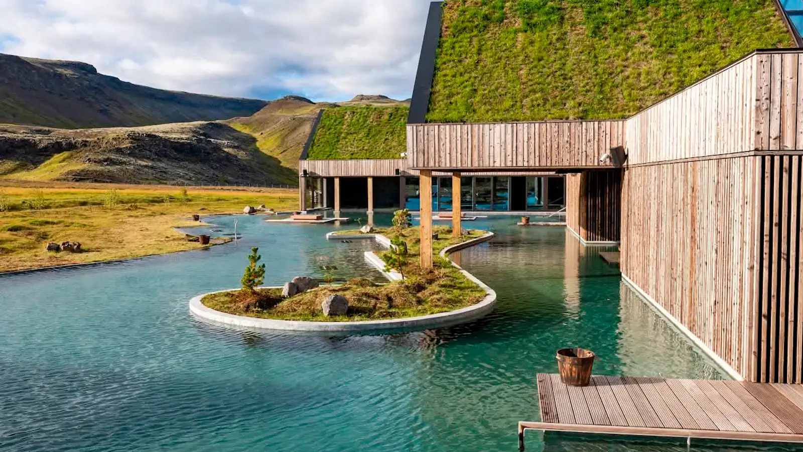 Reykjaböðin opnuð fyrir gesti í Hveragerði