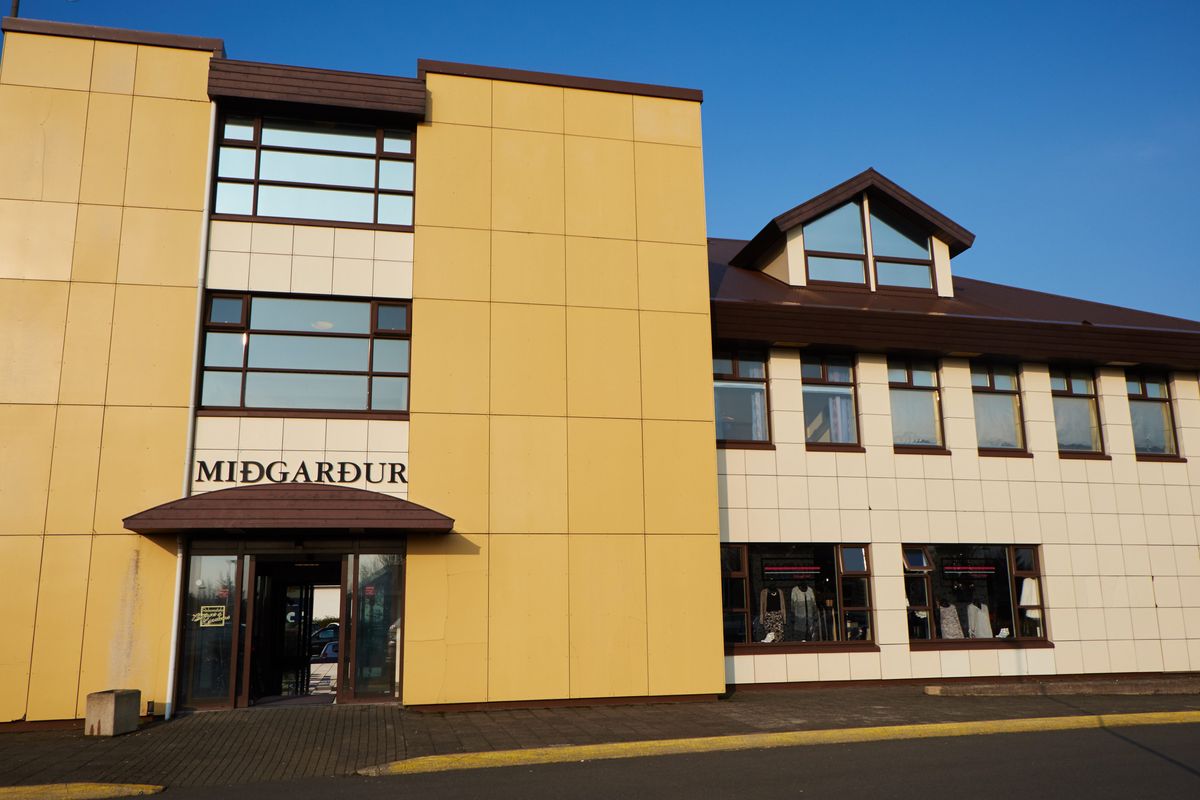 Mátti ekki afhenda mömmu pallbílinn - RÚV.is