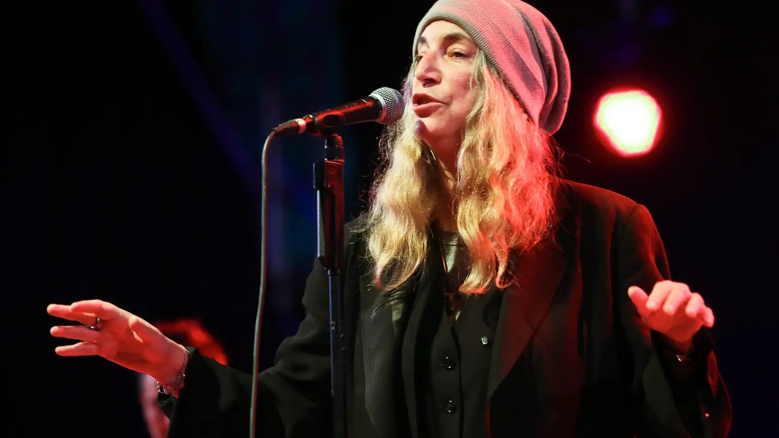 Patti Smith heldur tónleika á Akureyri í kvöld