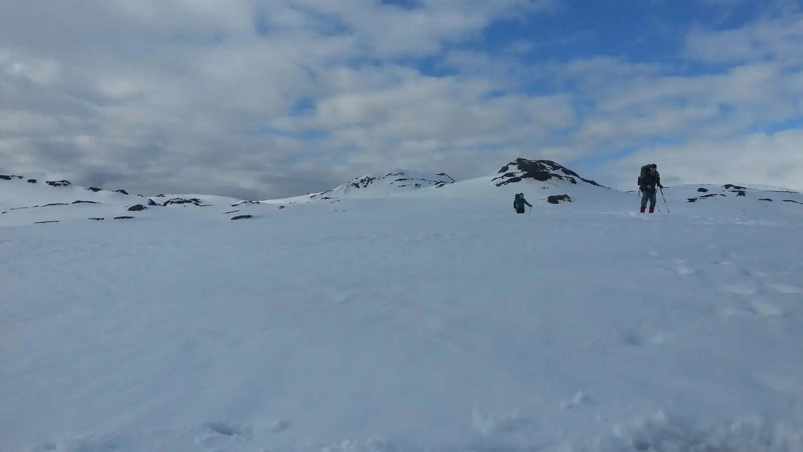 Vara við hættu á Fimmvörðuhálsi