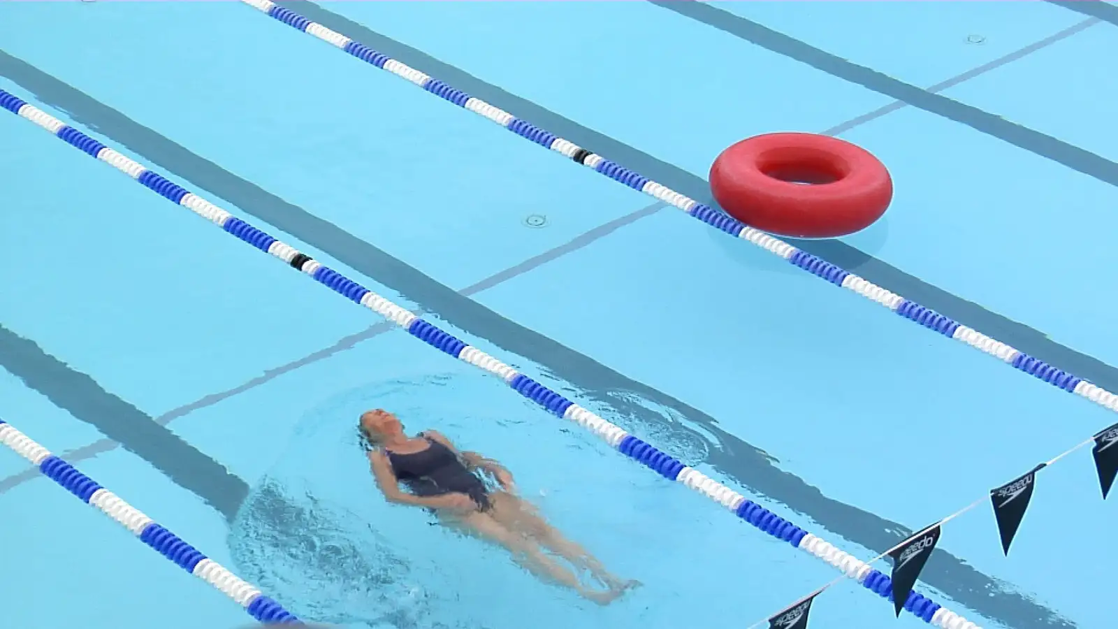 „Þið Bretarnir farið á pöbbinn, við förum í sundlaugina“