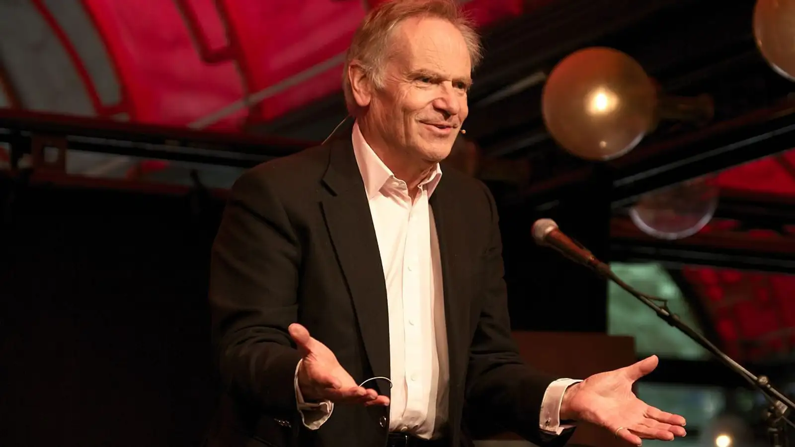 Jeffrey Archer látinn