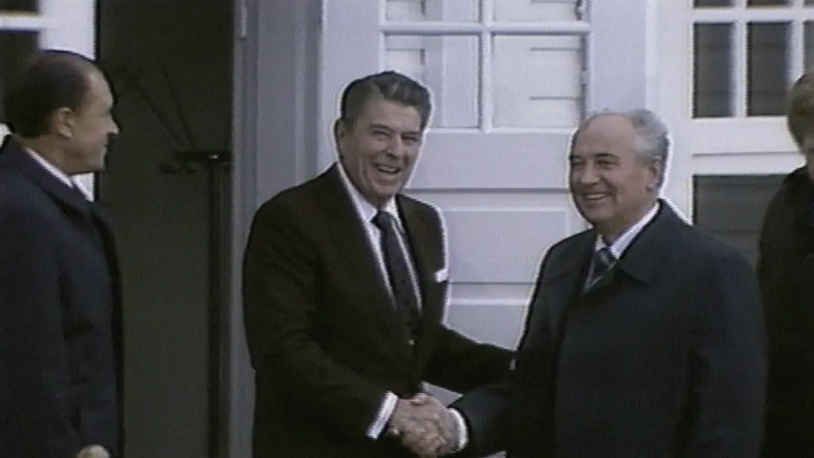 Fyrsta stiklan úr kvikmyndinni um leiðtogafundinn í Höfða