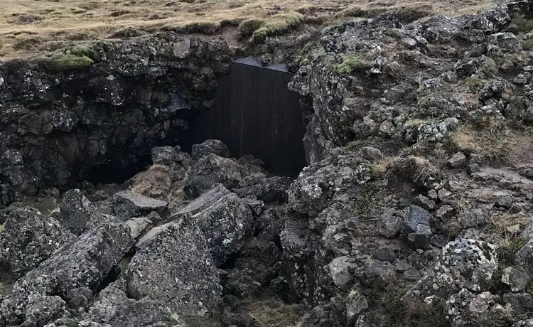 120+ quakes on Reykjanes Ridge; largest quake in six months - RÚV.is