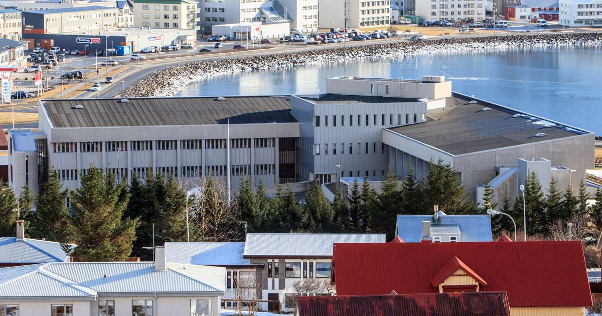 Westfjords power back to normal after short cut - RÚV.is