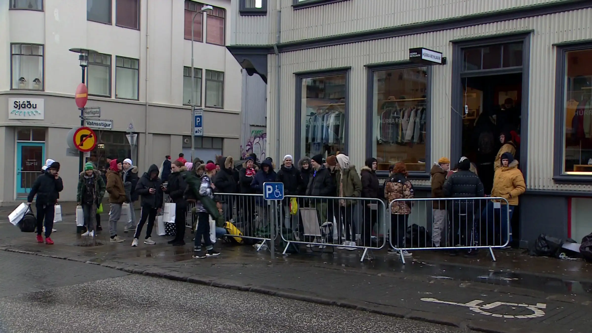Húrra Reykjavík lokar síðustu búðinni - RÚV.is