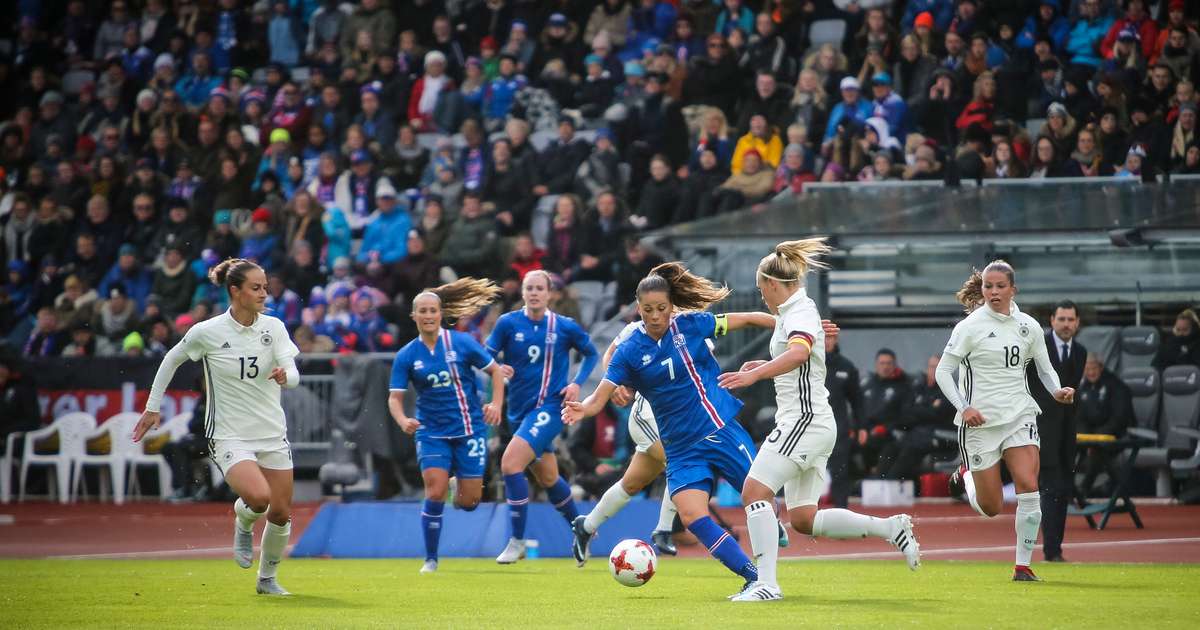 Iceland women lose 2-0 to Germany - RÚV.is