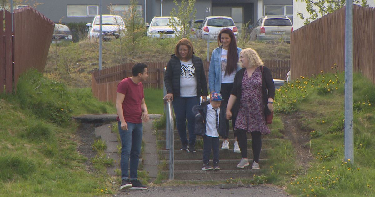 Traustir vinir í nýju landi - RÚV.is