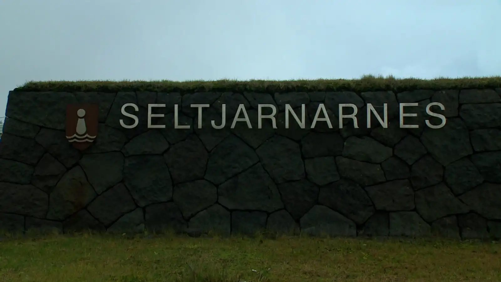 Lækka laun bæjarfulltrúa og bæjarstjóra