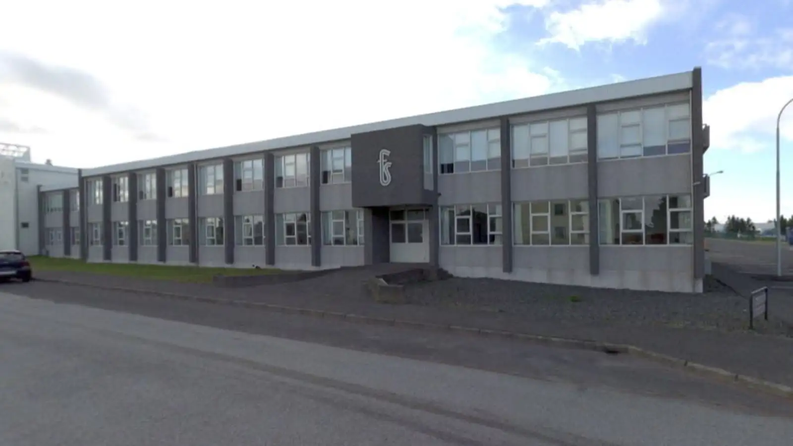 Boða kennslu í nýju húsnæði eftir tvö ár