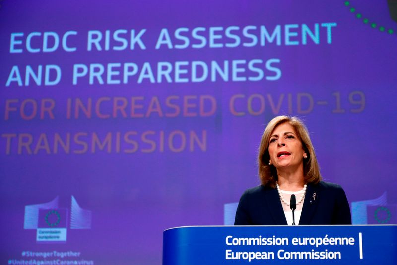 epa08692859 European Commissioner for Health Stella Kyriakides speaks during a news conference on the updated coronavirus disease (COVID-19) risk assessment, in Brussels, Belgium, 24 September 2020.  EPA-EFE/FRANCOIS LENOIR / POOL
