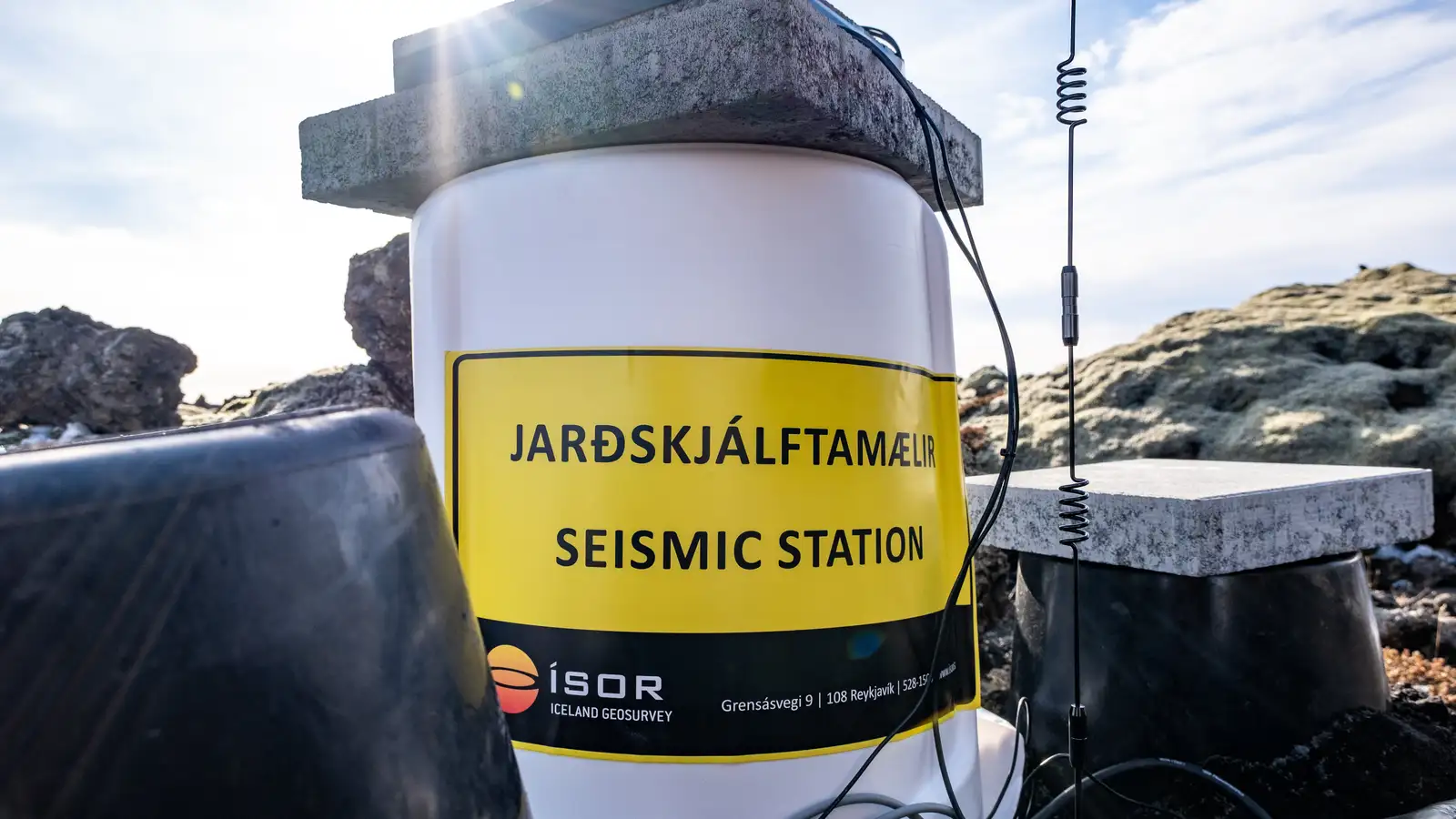 Snarpur jarðskjálfti austan við Brennisteinsfjöll fannst vel á höfuðborgarsvæðinu