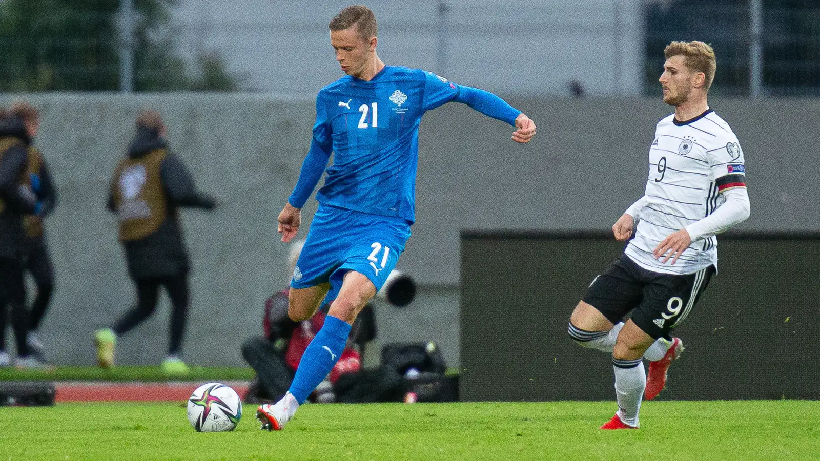 Arnar Gunnlaugsson kallar þrjá nýja leikmenn í landsliðshópinn fyrir leik gegn Eistlandi