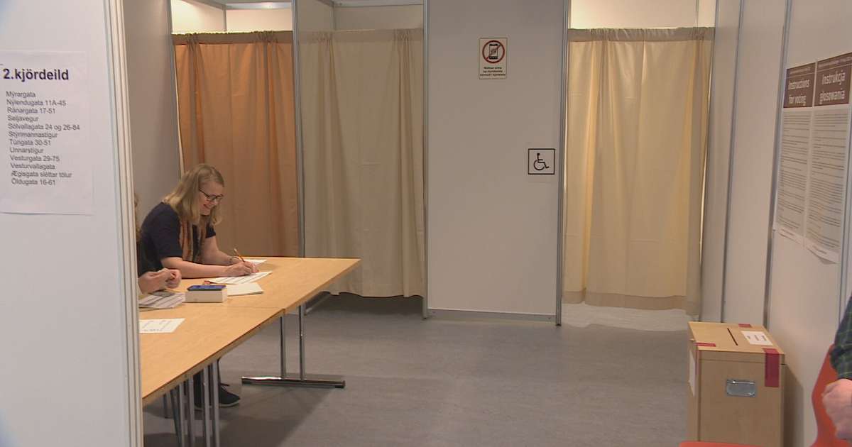 Kjörseðill ekki staðurinn til að skreyta eða teikna jólakúlur - RÚV.is