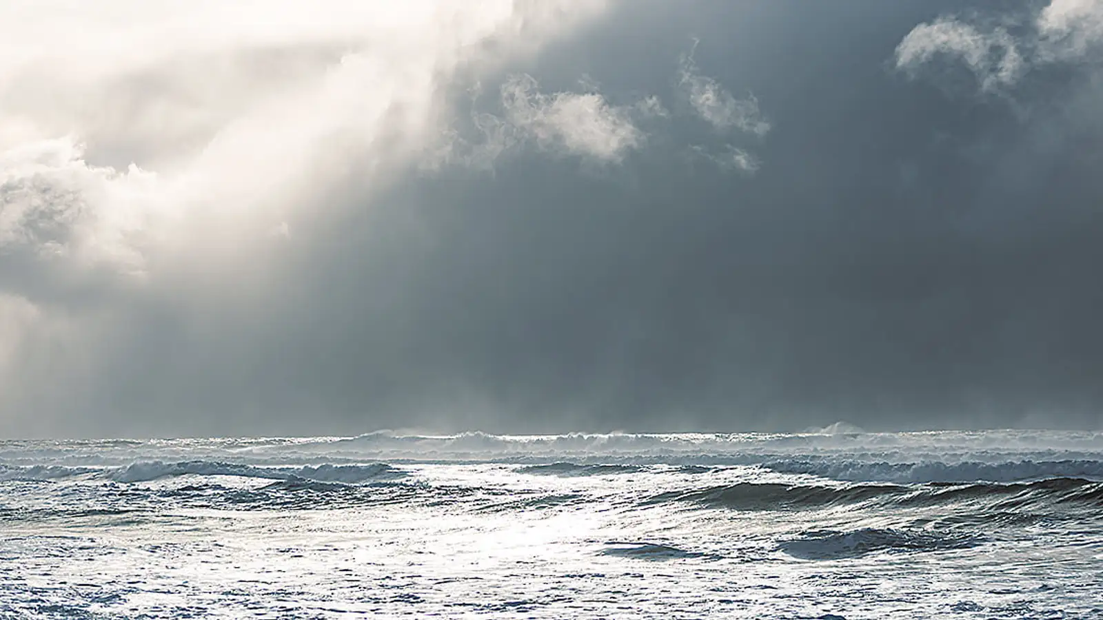 Hiti við frostmark í dag og kólnar á morgun