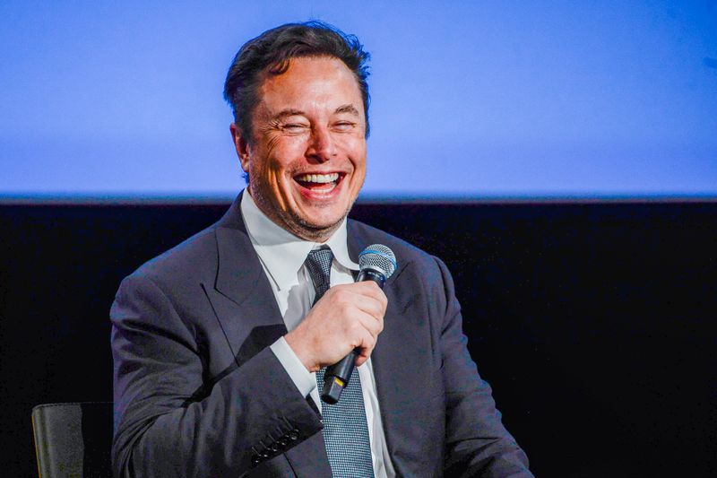 epa10144988 Tesla-founder Elon Musk attends a discussion forum at the Offshore Northern Seas (ONS) Conference, in Stavanger, Norway, 29 August 2022. The ONS is taking place from 29 August to 01 September 2022 and brings together international industry executives to discuss on 'the future of the energy industry, including new technologies, new forms of leadership and new business models', as the organizers describes it on their website.  EPA-EFE/Carina Johansen NORWAY OUT
