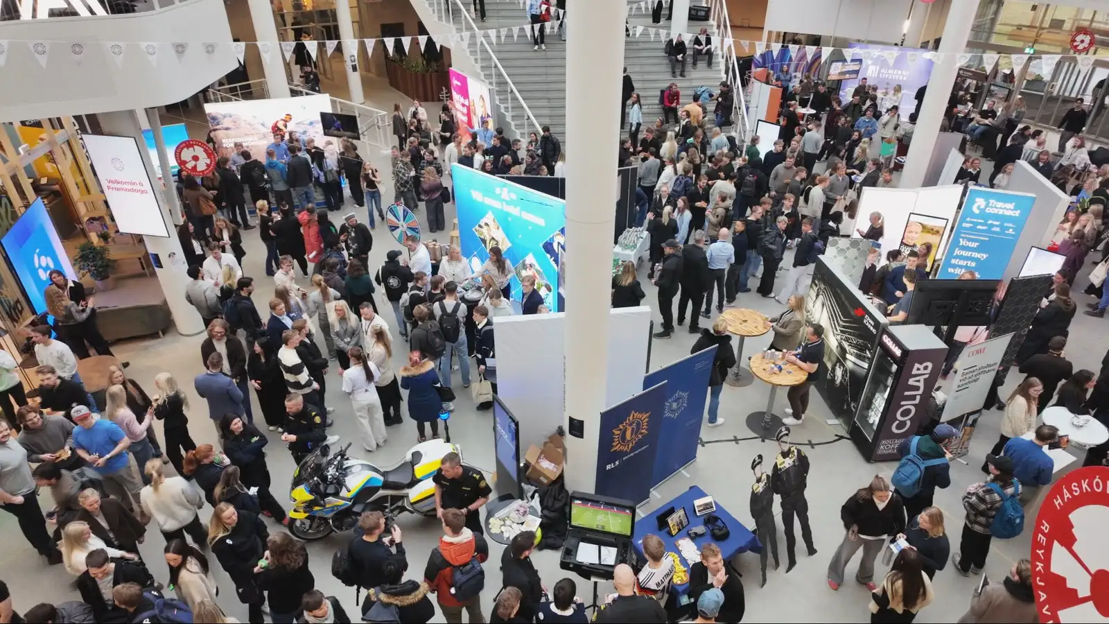 Fyrirtæki kynna sig og kynnast nemendum á Framadögum